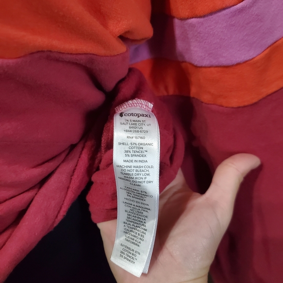 LAST CHANCE Cotopaxi Color-Block Crew Neck Sweatshirt - Picture 2 of 4